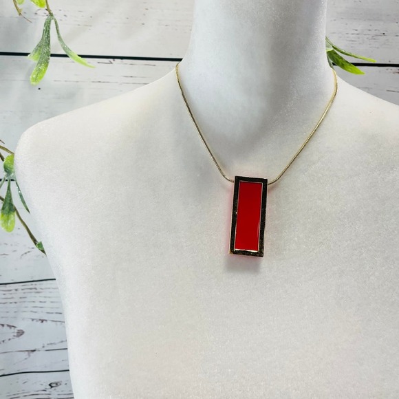 New French Connection Pink and Gold Square Necklace with Ear Rings - Picture 1 of 6